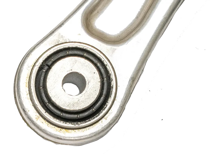 Kfz-Sachverständigenbüro Patrick Kunkel Wiesthal – Weißes Autoteil. Satz neuer Autoteile aus Metall